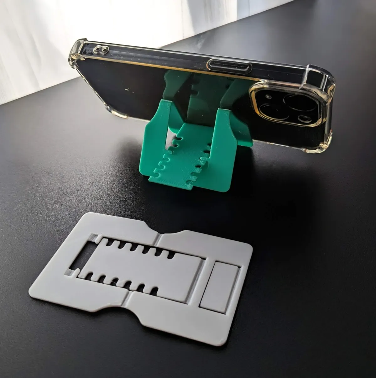 Card Phone Stand (5 g Filament)
