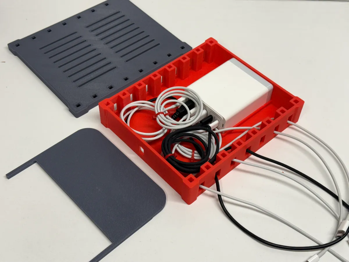 Multi-Device Charging Station — photo 3