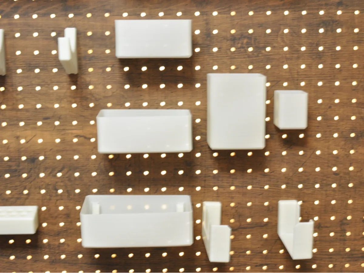 Pegboard Storage Bins (Vase Mode)