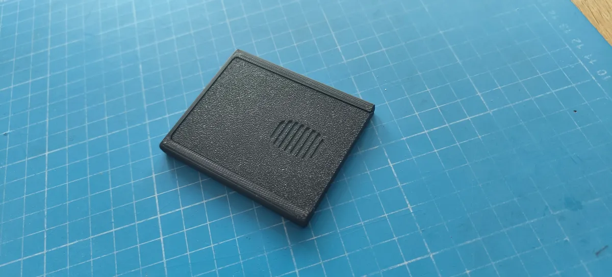 SD Card Holder (Slim) — photo 3